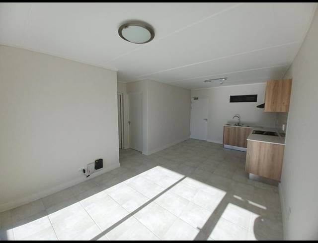 2 BEDROOM PROPERTY TO RENT IN GREENBAY ECO ESTATE
